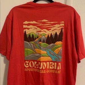 Men’s Columbia graphic tee! NWT